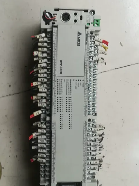 Delta DVP80EH00R3; DVP04AD-H2 PLC Module product photo 2