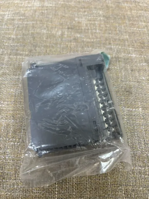Mitsubishi Electric QY10 PLC Module product photo 2