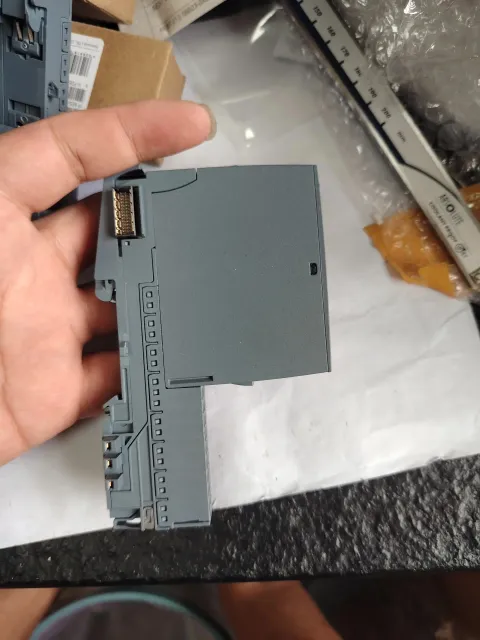 Siemens 6ES7132-6GD51-0BA0 PLC Module product photo 3