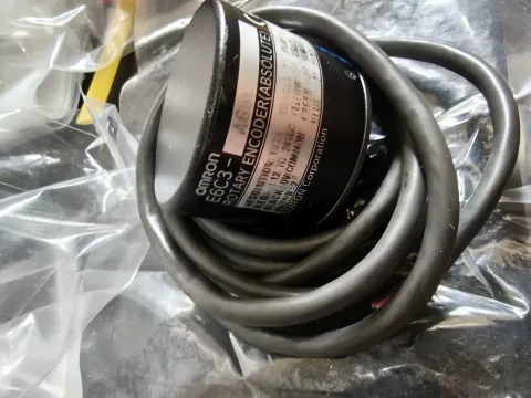 Omron E6C3-AG5C Industrial Encoder product photo 2