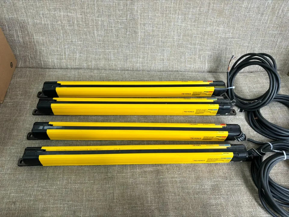 KEYENCE GL-R24H-R; GL-R24H-T Industrial Automation Component product photo 1