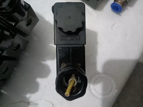 AirTAC 2V025-08 DC24V Industrial Automation Component product photo 3