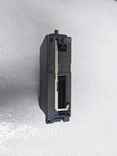 Mitsubishi Electric Q68ADV Industrial Automation Component — product photo 31 of 40