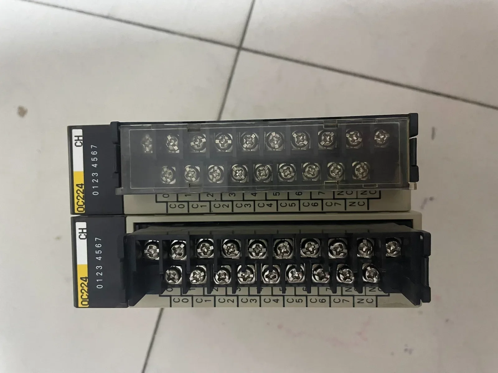 OMRON C200H-OC224 PLC Module — product photo 1 of 10