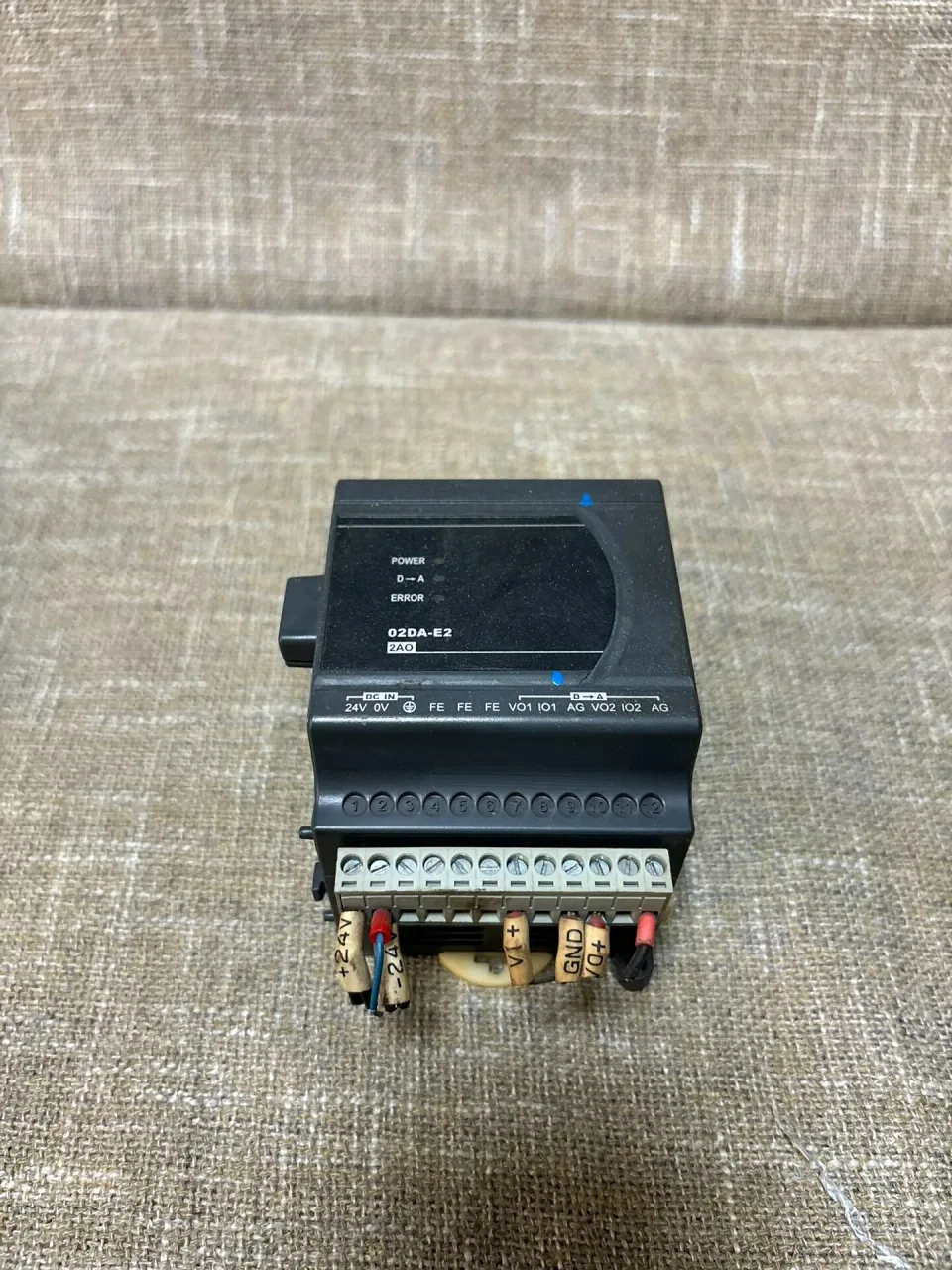 Delta DVP02DA-E2 PLC Module product photo 1
