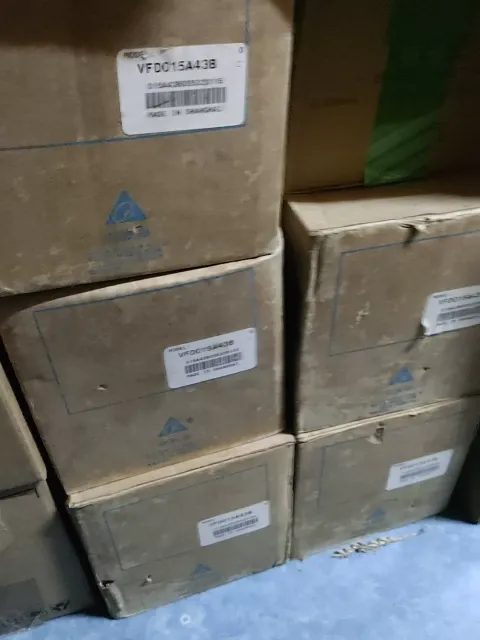 Delta VFD015A43B Motor & Drive Component product photo 1