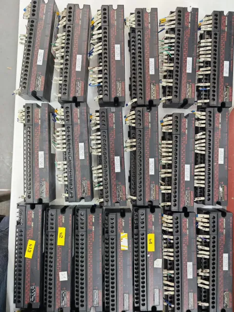 Mitsubishi Electric AJ65SBTB1-32T1 Industrial Automation Component — product photo 3 of 15