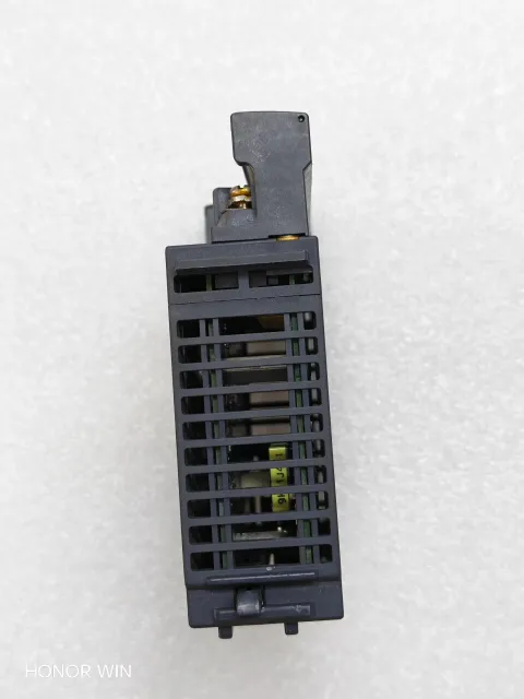 Mitsubishi Electric Q64AD Industrial Automation Component — product photo 12 of 72