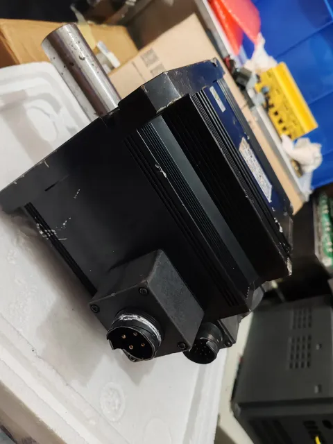 Panasonic MHMF502L1G6M Motor & Drive Component product photo 6