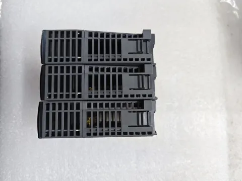 Mitsubishi Electric QX40 Industrial Automation Component — product photo 30 of 57