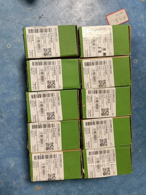 Schneider Electric GV2ME22C Motor & Drive Component — product photo 2 of 3