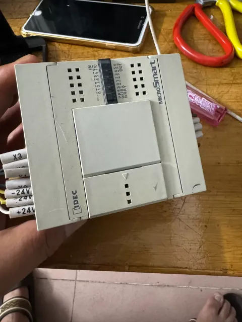IDEC FC4A-C16R2 PLC Module product photo 1