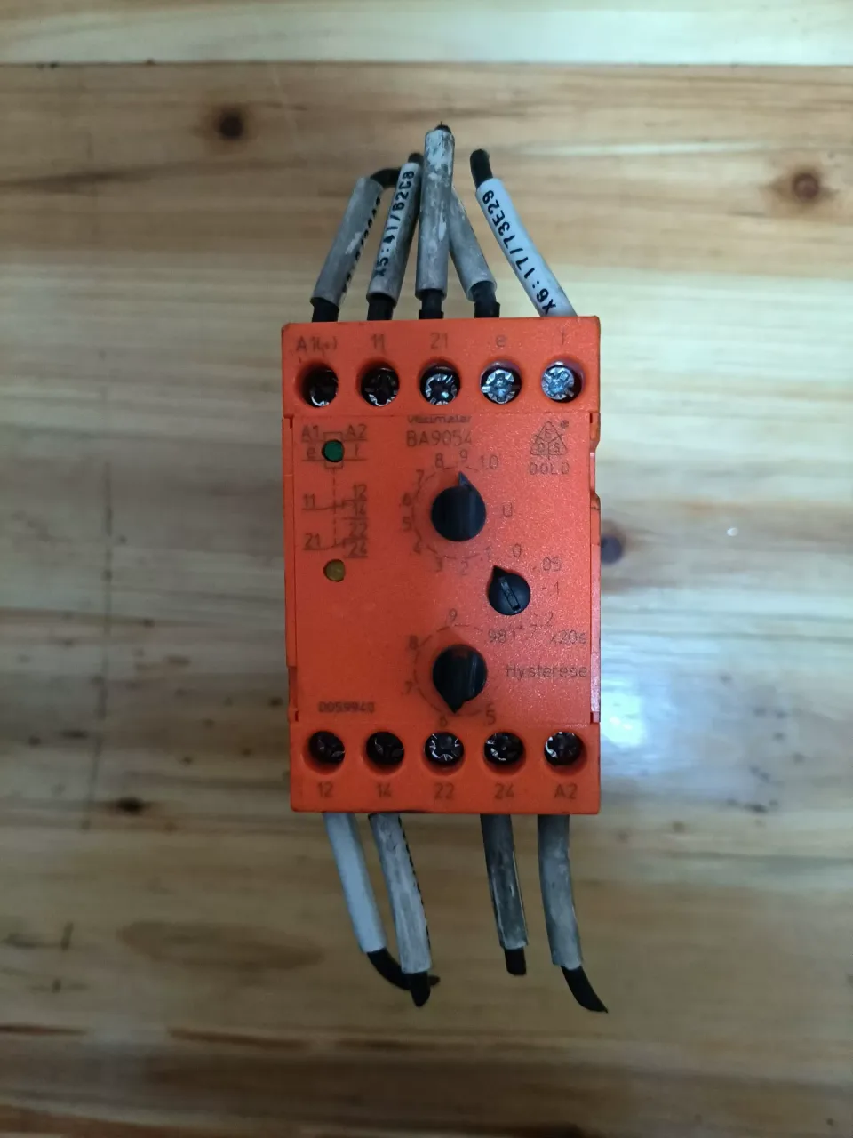 White Label BA9054 Industrial Relay product photo 1