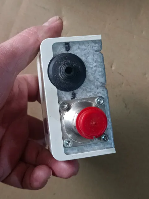 Danfoss KP36 / 060-110891 Industrial Sensor product photo 7