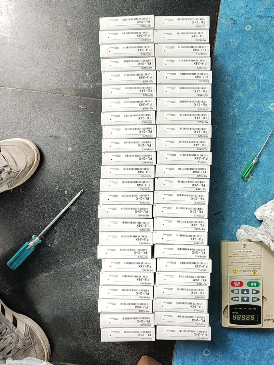 KEYENCE FU-24X Industrial Sensor product photo 1