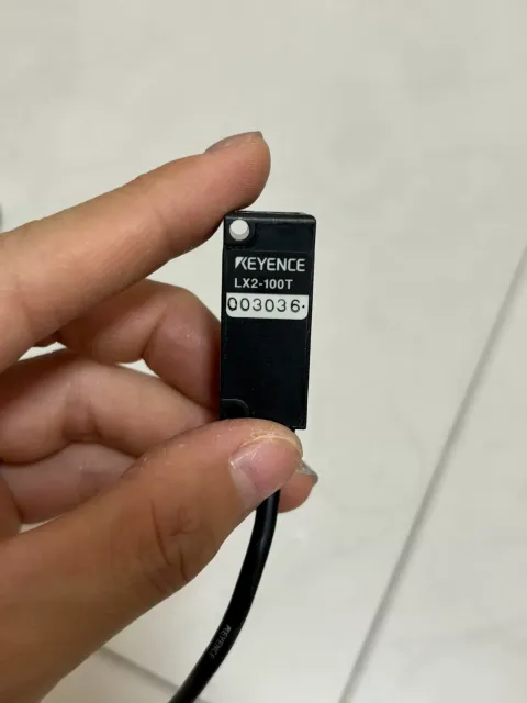 Keyence LX2-100T + LX2-100R Industrial Sensor product photo 3