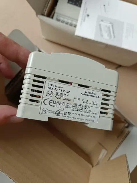 Schneider Electric / Telemecanique TSX07312402 / TSX07312422 / TSX07311648 PLC Module product photo 5