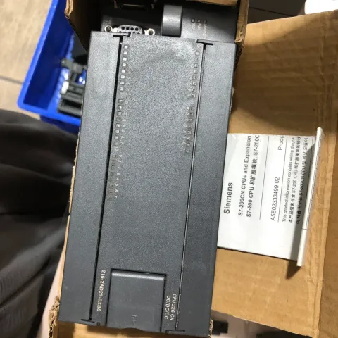 Siemens 6ES7216-2AD23-0XB8 PLC Module — product photo 4 of 9