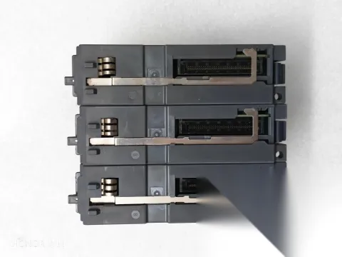 Mitsubishi Electric QX42 + 2×QY42P PLC Module product photo 3