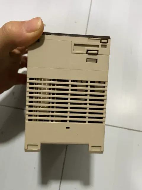 Omron C200HE-CPU42 PLC Module product photo 4
