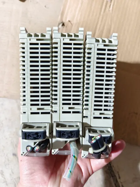Schneider Electric / Modicon TSXASY410 Industrial Automation Component product photo 4