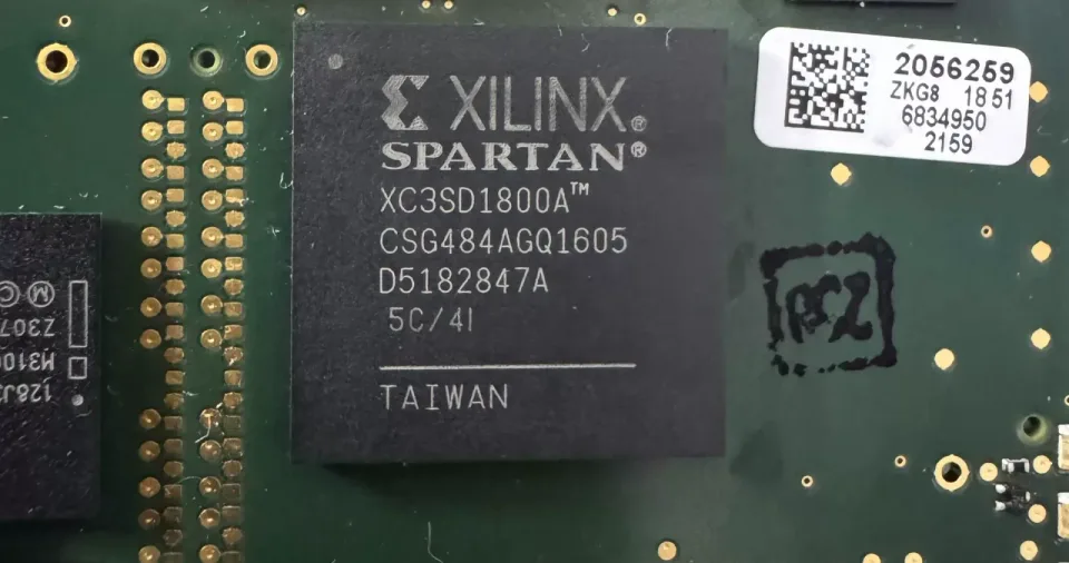 Xilinx XC3SD1800A-4CSG484A Industrial Automation Component product photo 1