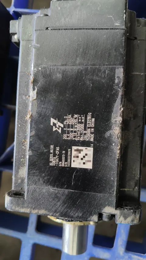 Yaskawa SGM7A-10A7Y-CFA5; SGM7A-10A7Y-CFC4; SGM7J-04A7Y-CFA4 Motor & Drive Component product photo 2