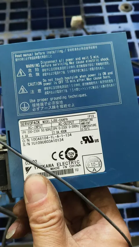 Yaskawa SJDE-04APA; SME-04AMA41 Motor & Drive Component product photo 4