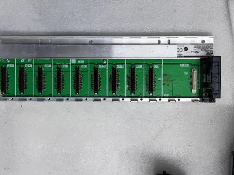Mitsubishi Electric Q38B PLC Module — product photo 17 of 34