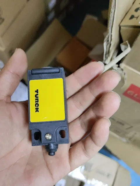 TURCK LSM-Q31-V Industrial Sensor product photo 2
