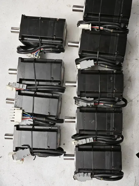 White Label SGMJV-04ADE6S Motor & Drive Component product photo 5