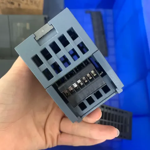 Siemens 6ES7232-4HB32-0XB0 Industrial Automation Component — product photo 17 of 18
