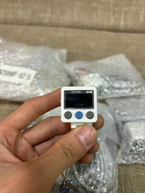 White Label NZSE80F-A2-R Industrial Sensor product photo 1