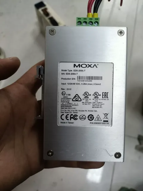 Moxa EDS-205A-T Industrial Sensor product photo 2