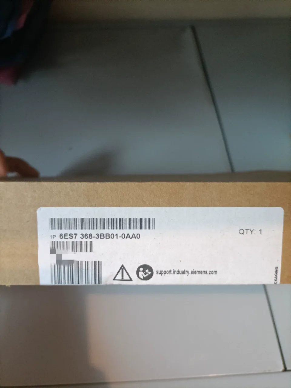 Siemens 6ES7368-3BB01-0AA0 Industrial Automation Component product photo 1