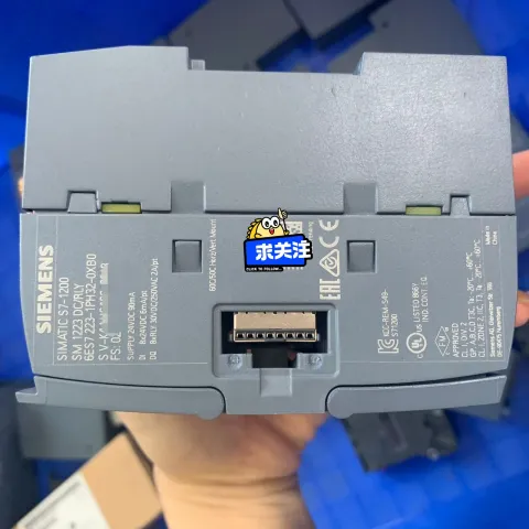 Siemens 6ES7223-1PH32-0XB0 I/O Module product photo 1