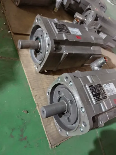 Siemens 1FT7064-5WF71-1FA1 Motor & Drive Component — product photo 28 of 32