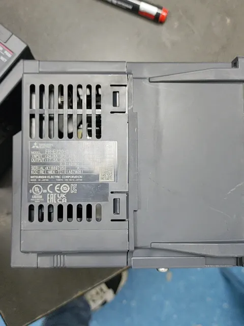 Mitsubishi Electric FR-E720-3.7K Power Electronics Module — product photo 2 of 10