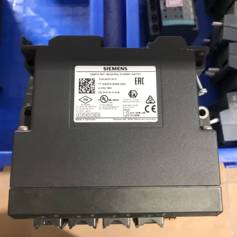 Siemens 6GK5216-0BA00-2AA3 Industrial Sensor — product photo 8 of 10