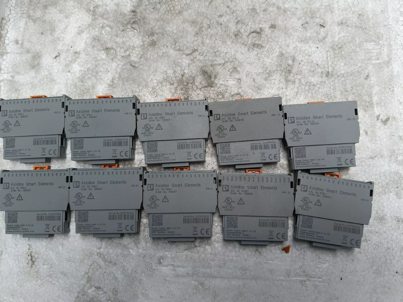 Phoenix Contact AXL SE DO16/1 / 1088129 Industrial Automation Component product photo 1