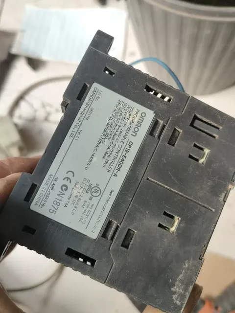 OMRON CP1E-E40DR-A Ver.1.1 PLC Module product photo 3