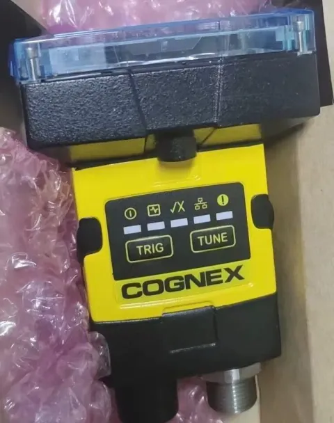 Cognex IS2000M-340-40-125 Industrial Sensor product photo 4