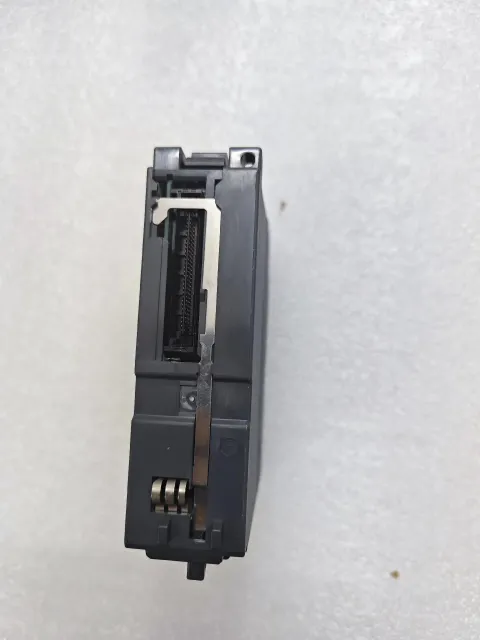 Mitsubishi Electric QD77MS16 Industrial Automation Component — product photo 144 of 150