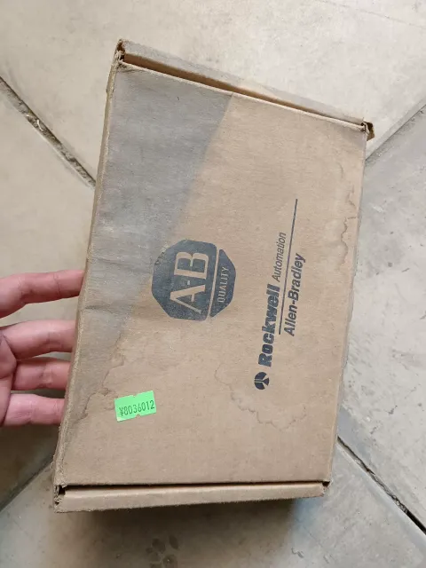 Allen-Bradley 1746-IM16/C Industrial Automation Component product photo 2