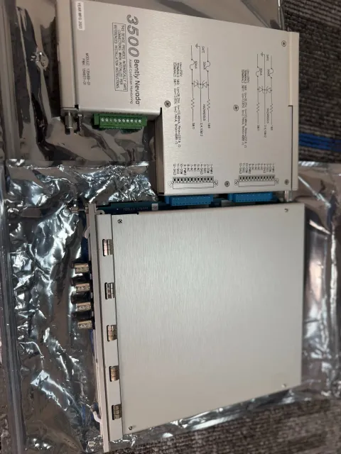 Bently Nevada 3500/42-04-00 (176449-02 + 135489-01) Industrial Automation Component product photo 1
