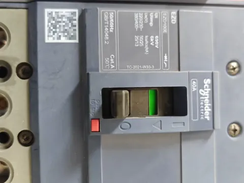 Schneider Electric EZD100E Industrial Automation Component product photo 2