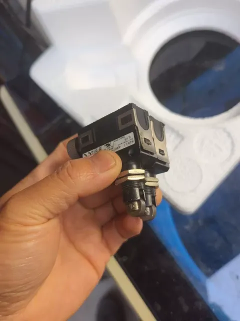 Azbil SL1-A Industrial Sensor product photo 6