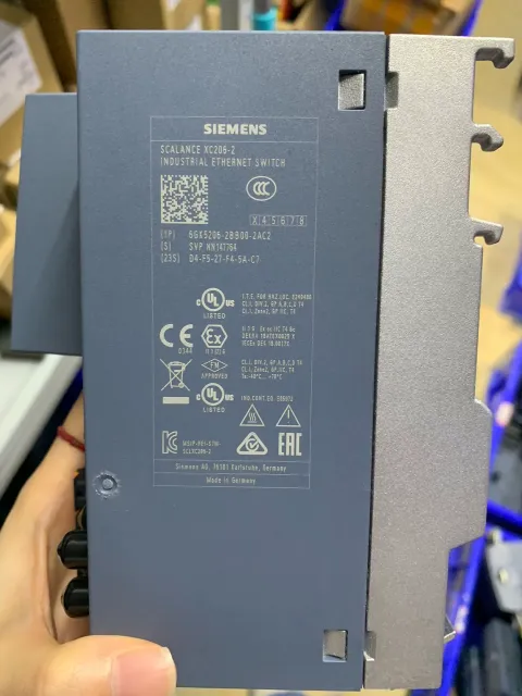 Siemens 6GK5206-2BB00-2AC2 Industrial Sensor — product photo 3 of 6
