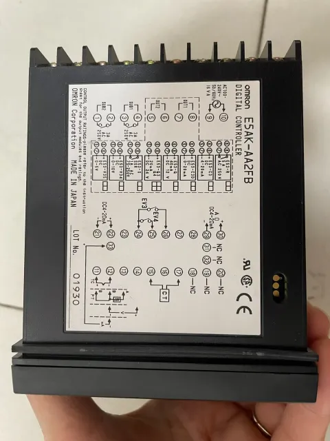 OMRON E5AK-AA2FB Industrial Control Board — product photo 6 of 7