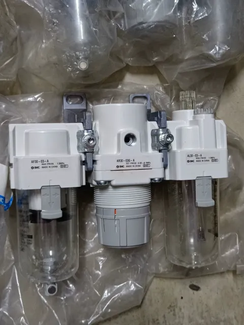 SMC AC30-03G-A Industrial Automation Component product photo 2